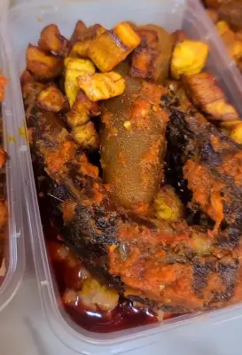 Agayin beans, fish & ponmo