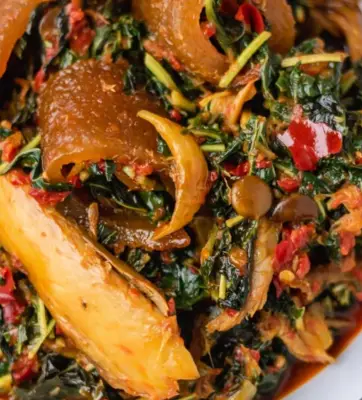 Efọ Rirọ (with swallow or rice)